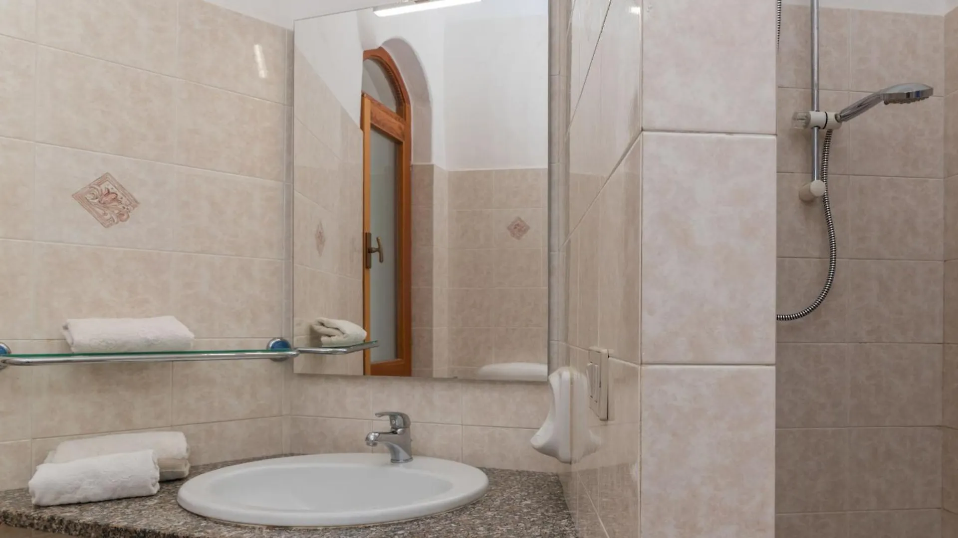 ואלדוריה Holiday Home Valentina By Interhome 0*,  איטליה